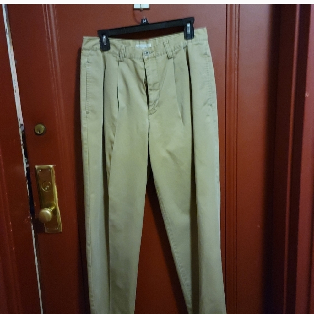 Aeropostale Men's Tan Pants Size 32 X 30